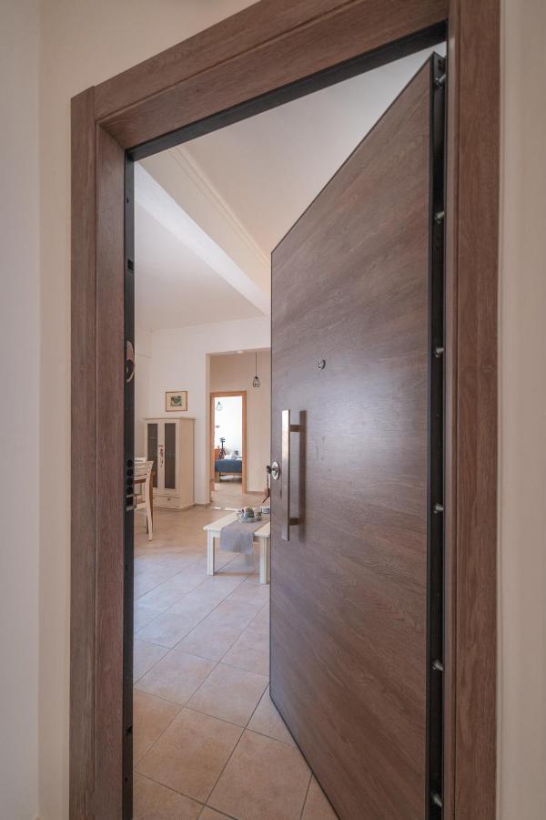 Stylish Central Renovated Apartment Iráklio Kültér fotó